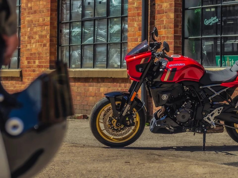 Suzuki�GSX-8TT 2027 - lateral