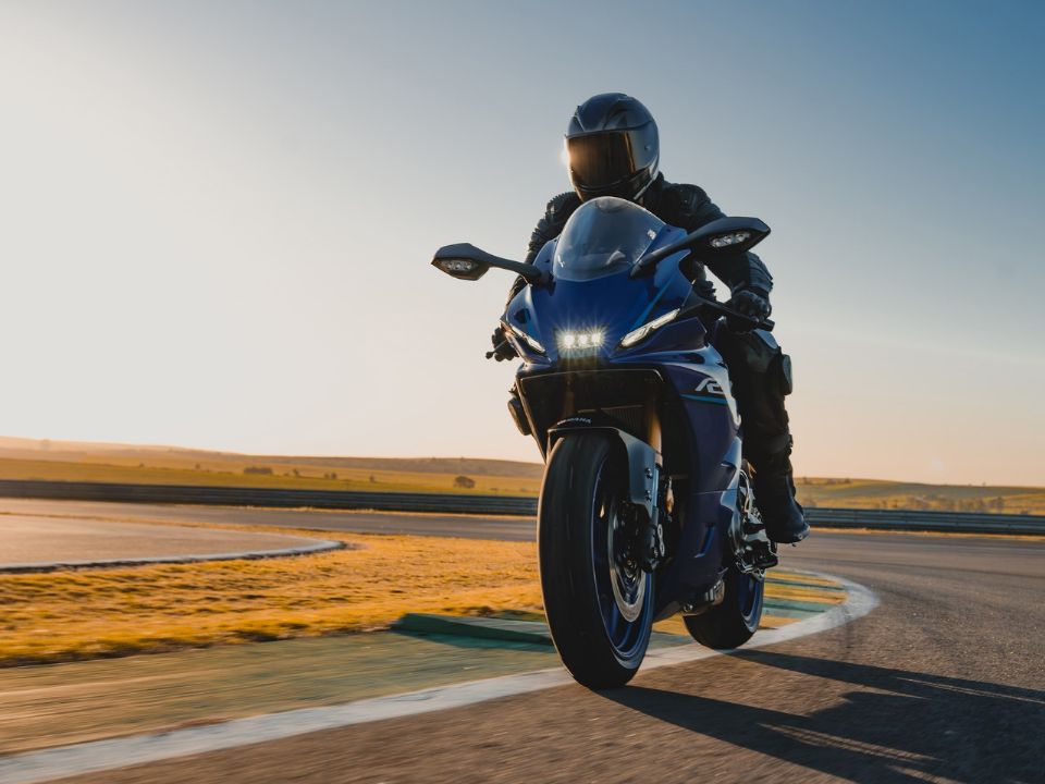 Yamaha�R7 2027 - frente