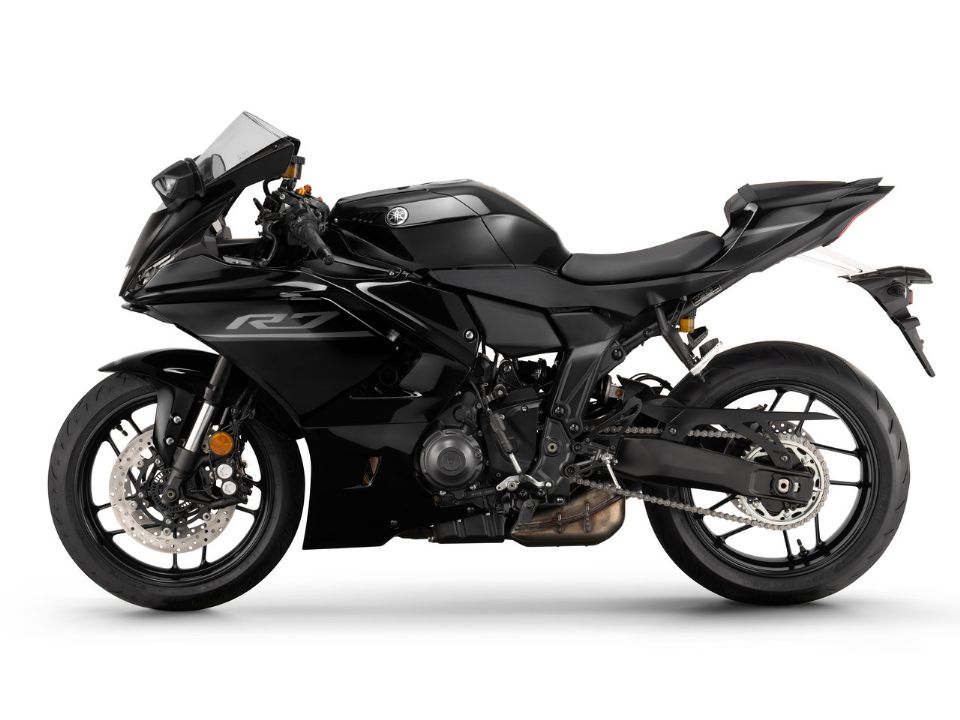 Yamaha�R7 2027 - 3/4 frente