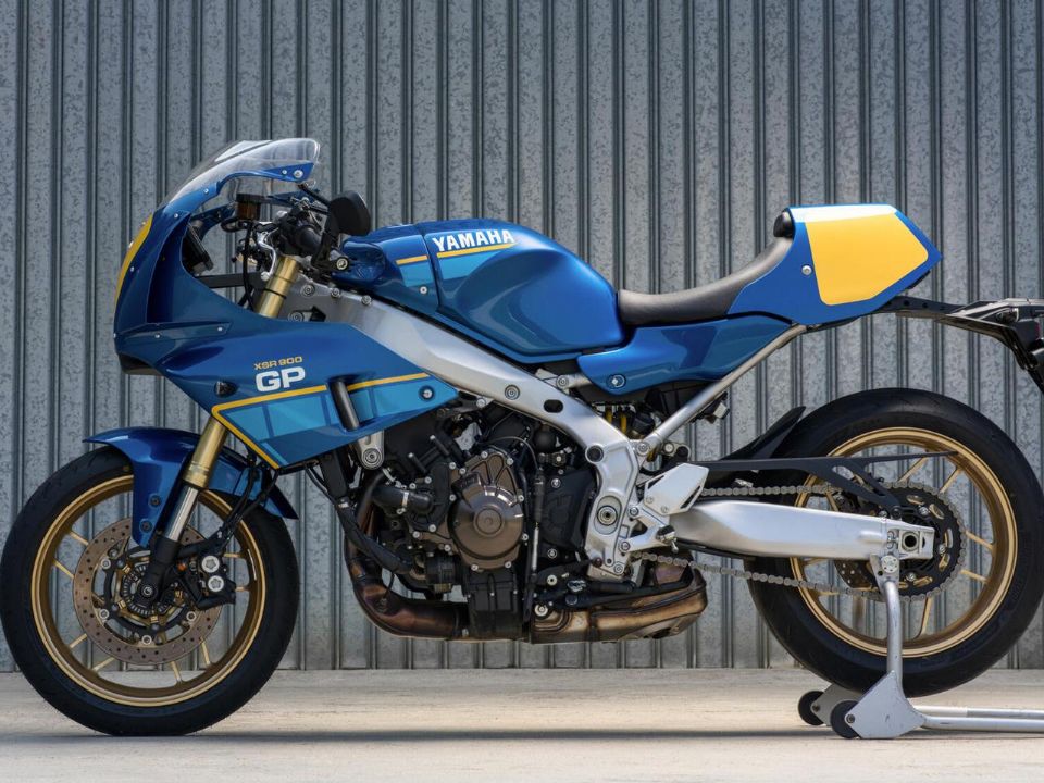 Yamaha�XSR900 GP 2027 - lateral