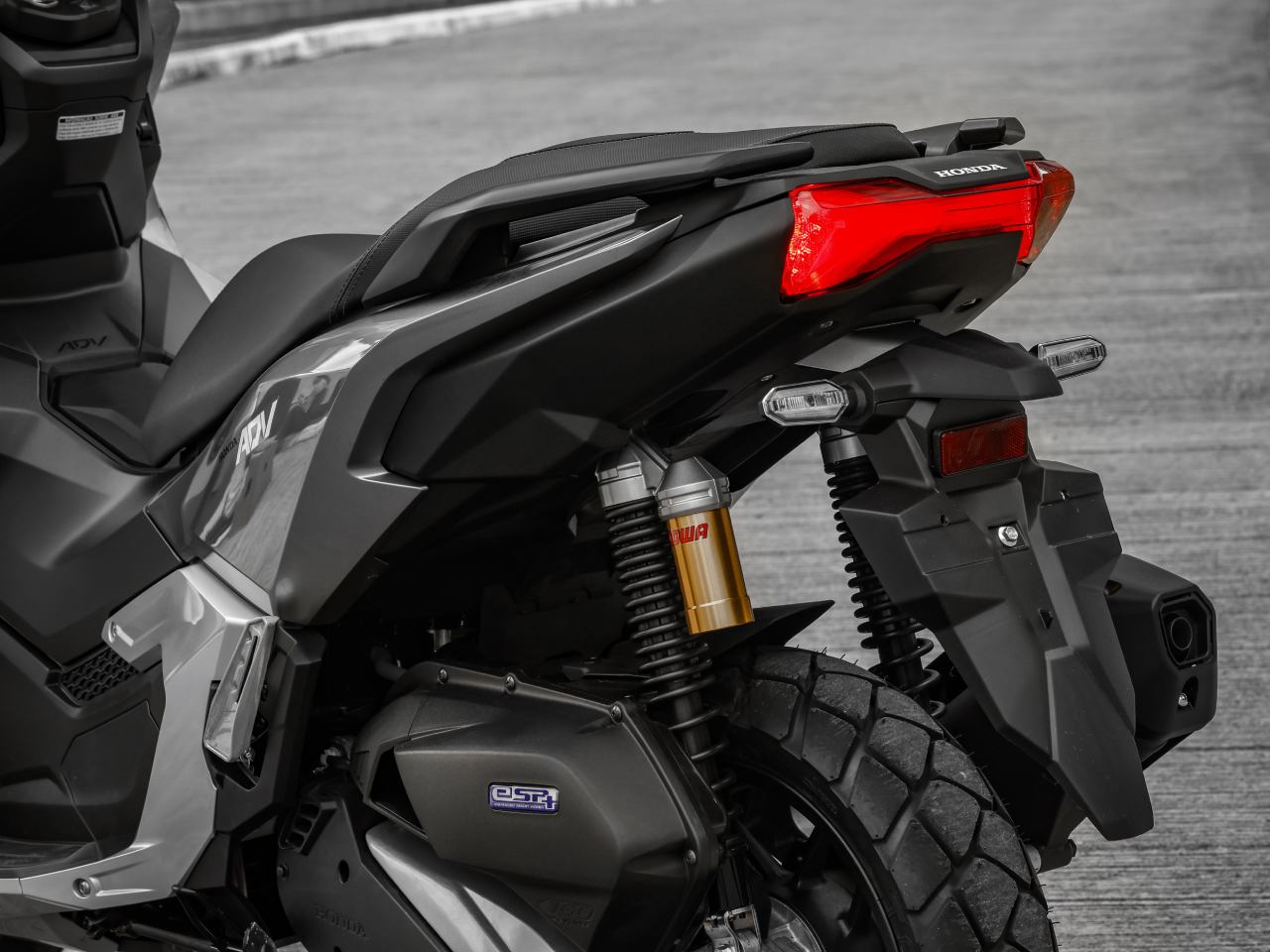 Honda�ADV 160 2026 - traseira