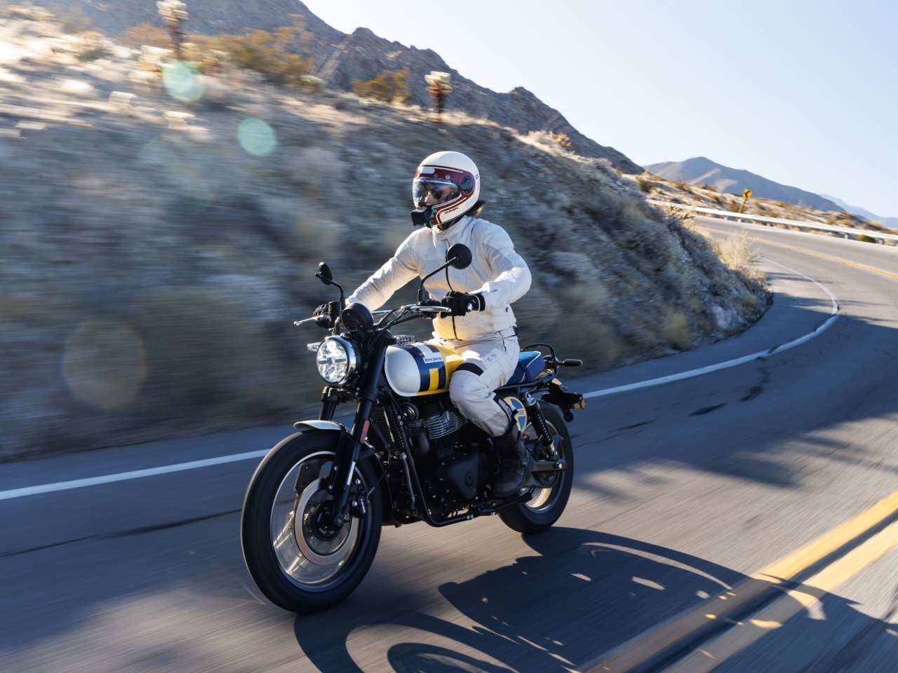 Royal Enfield�Bear 650 2026 - 3/4 frente