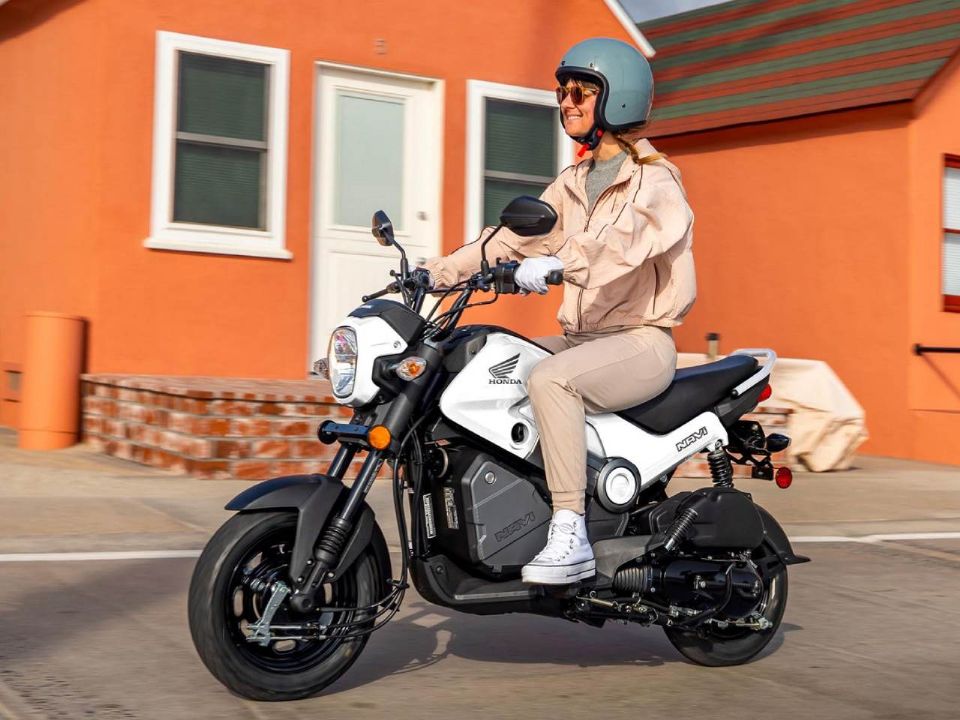 Honda�Navi 2026 - lateral
