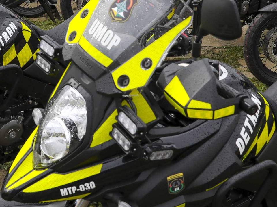 Suzuki V-Strom 650XT - Detran-DF