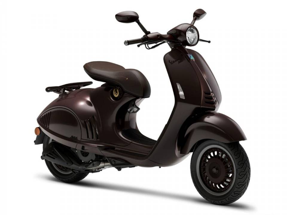 Vespa 946 Horse 2026