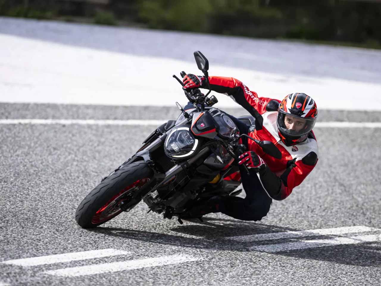 Ducati�Monster 2026 - frente