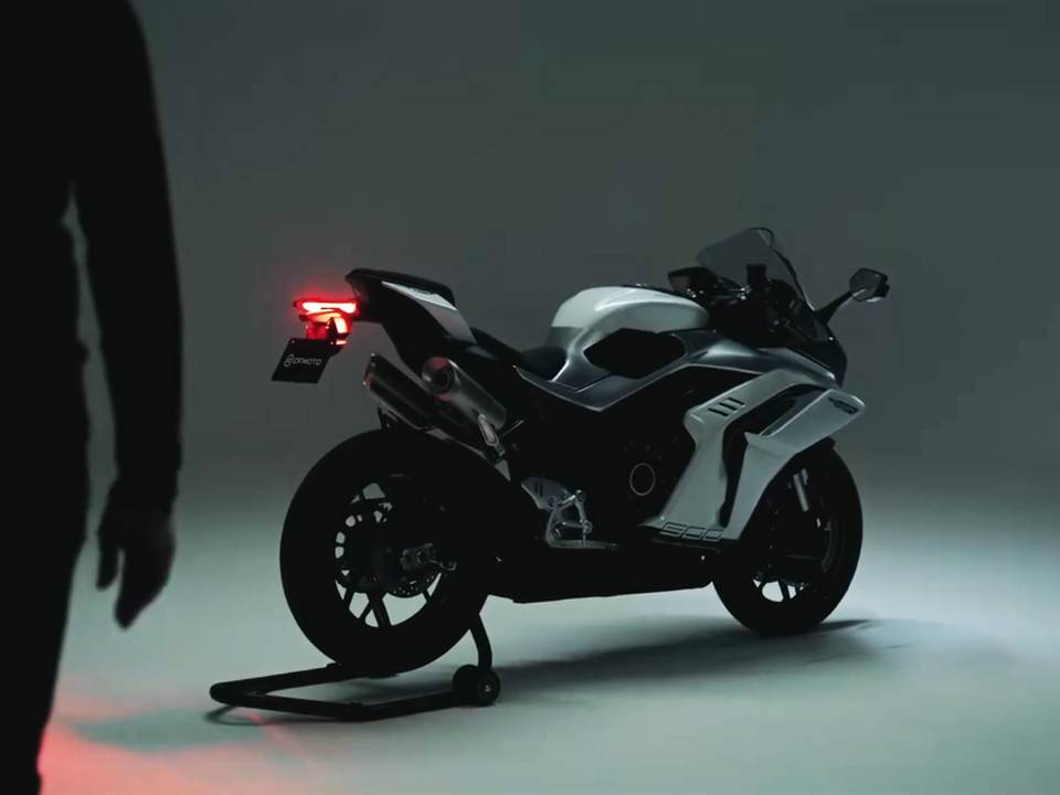 CFMoto 500SR