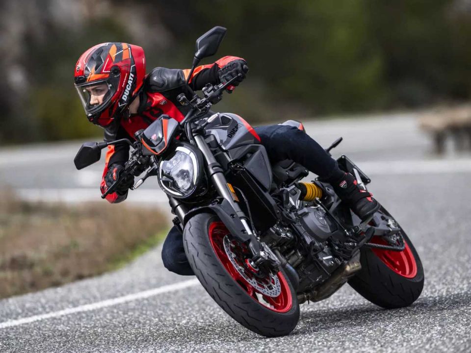 Ducati�Monster 2026 - frente