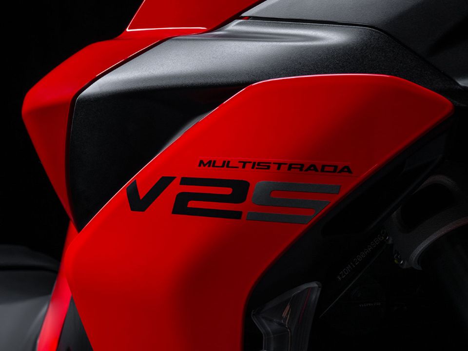 Ducati�Multistrada V2 S 2026 - escapamentos