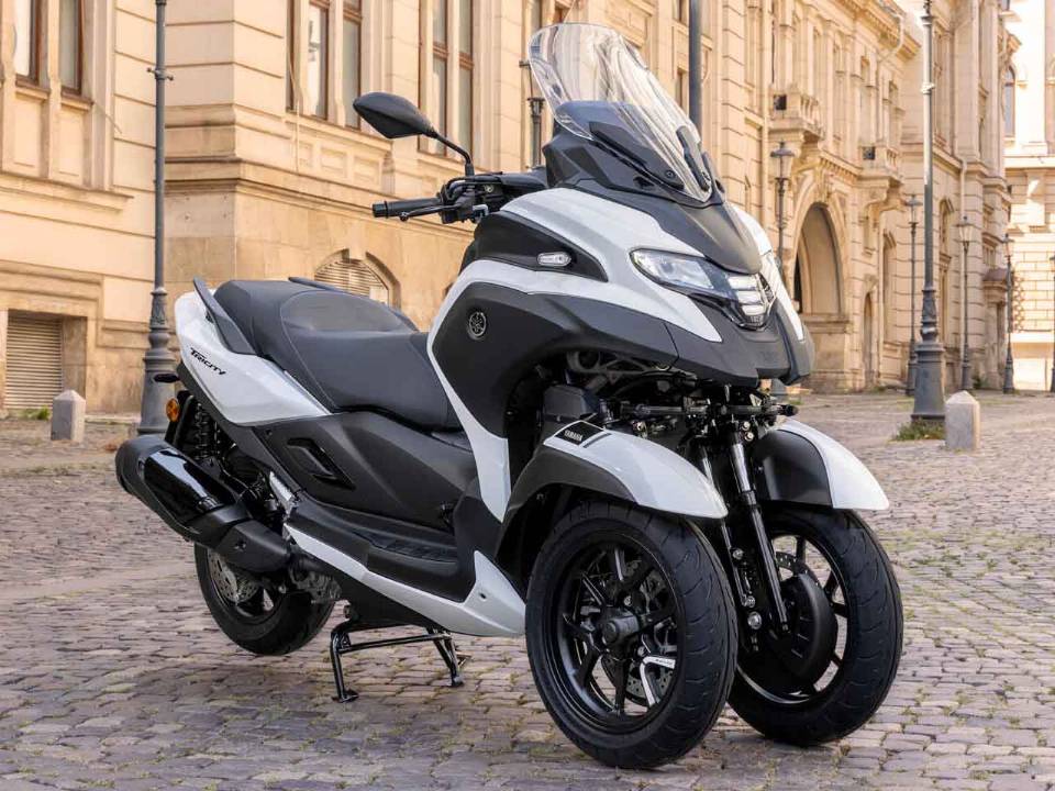 Nova Yamaha 2026 tem 3 rodas e até airbag; conheça - MOTOO