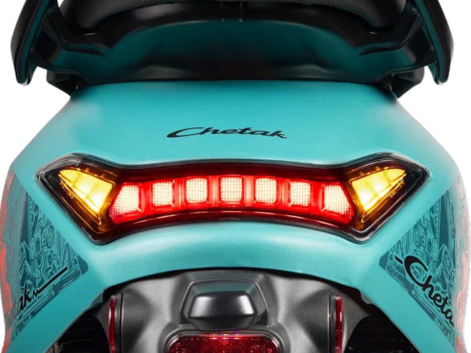 Bajaj Chetak 2026