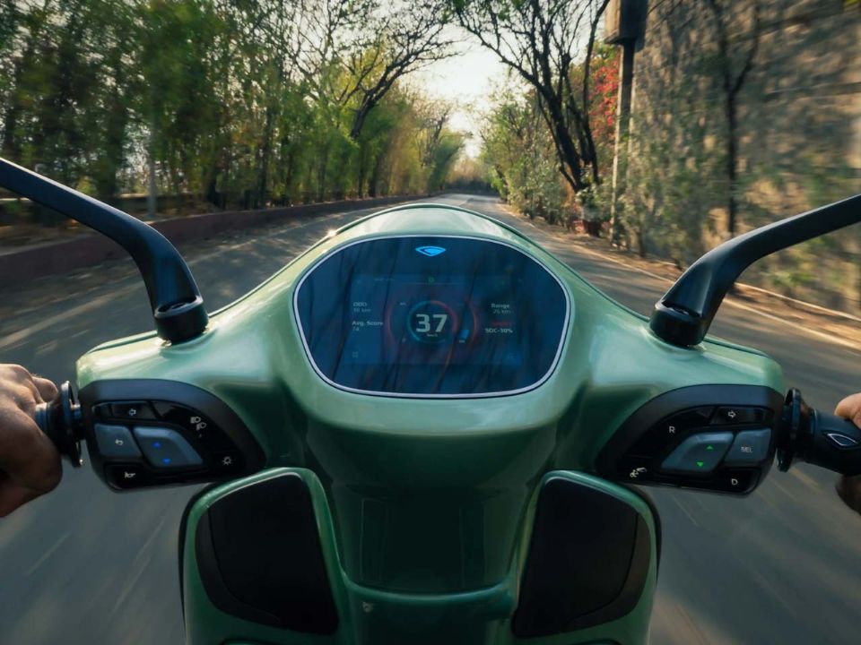 Bajaj�Chetak 2026 - painel