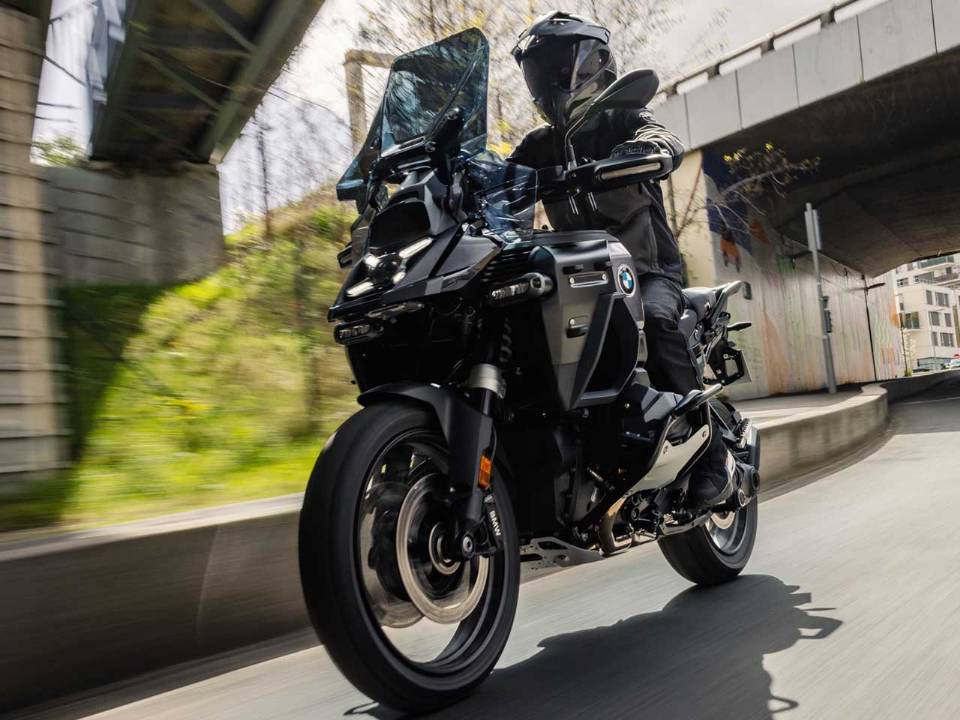 BMW R 1300 GS Adventure Dark Edition
