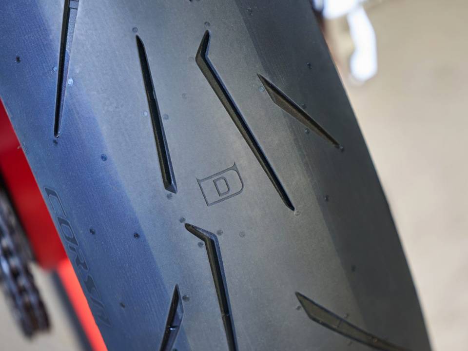 Pirelli Diablo Rosso IV Corsa