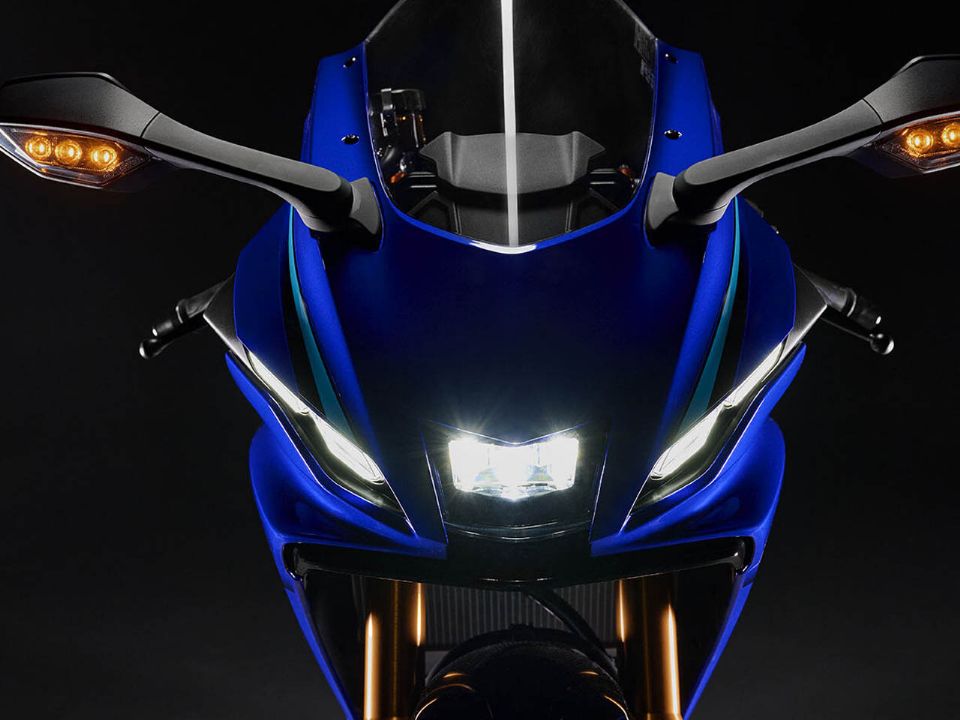 Yamaha�R7 2026 - frente