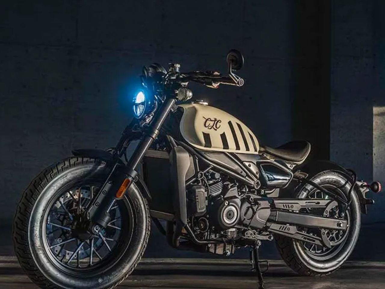 CFMoto�450 CL-C Bobber 2026 - 3/4 frente