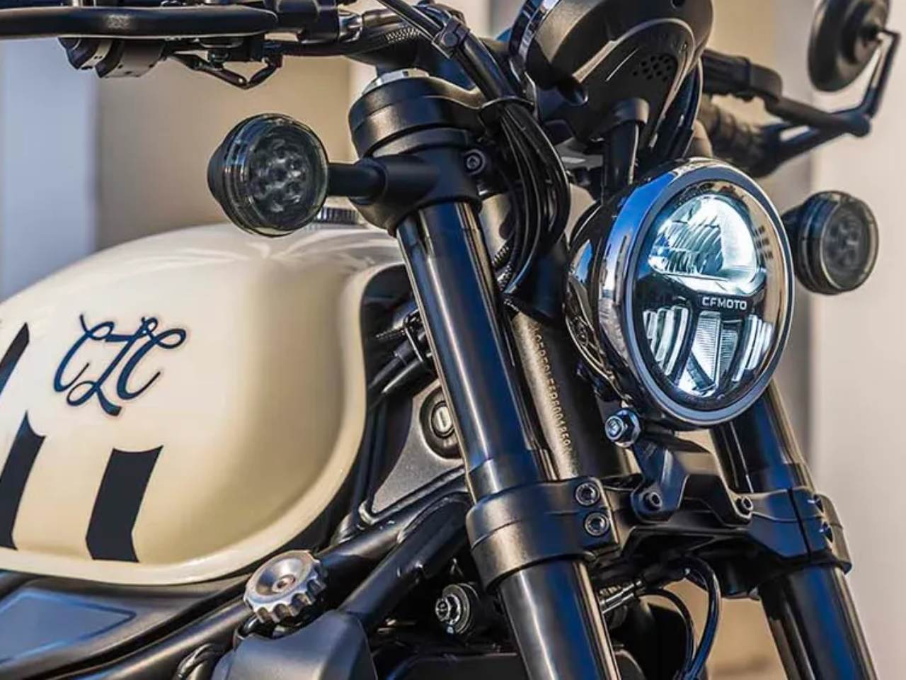 CFMoto�450 CL-C Bobber 2026 - 3/4 frente