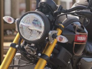 Yamaha XSR155 2026 lan�ada com visual retr� e base da R15