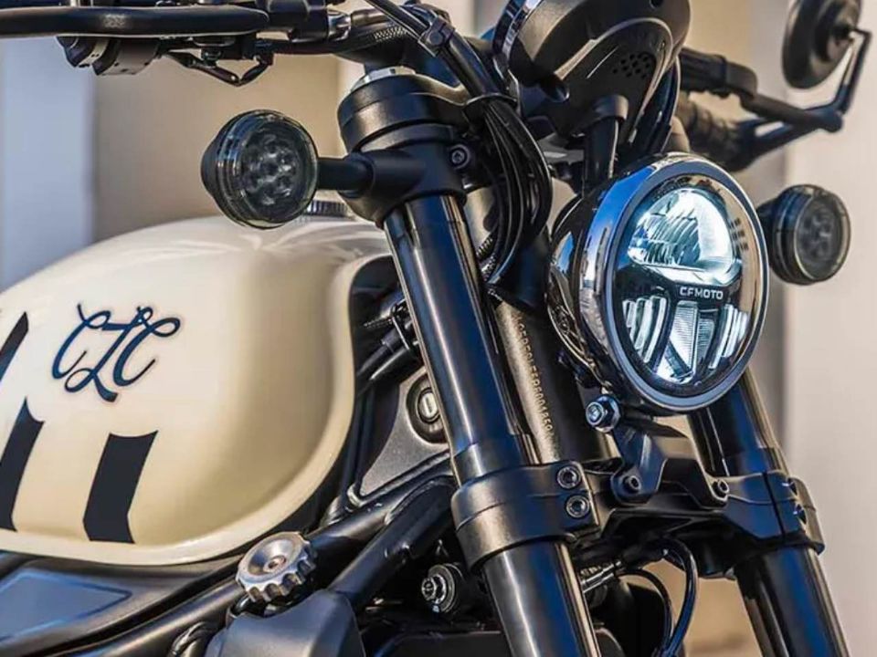 CFMoto�450 CL-C Bobber 2026 - 3/4 frente