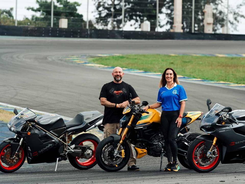 Ducati reúne motos Senna em Interlagos