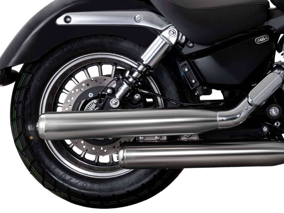 Lifan V 400 - detalhe do conjunto traseiro