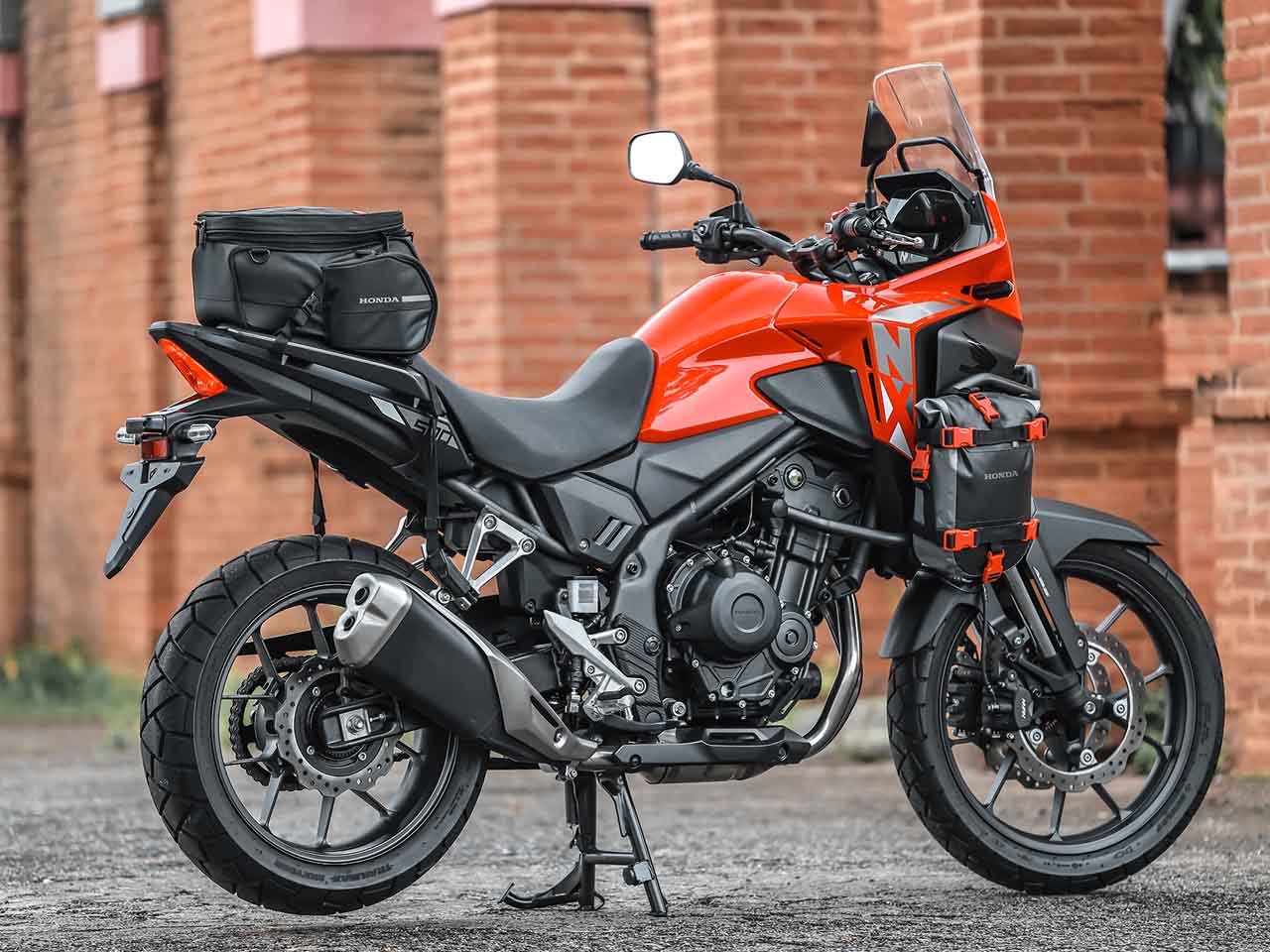 Honda�NX500 2027 - lateral