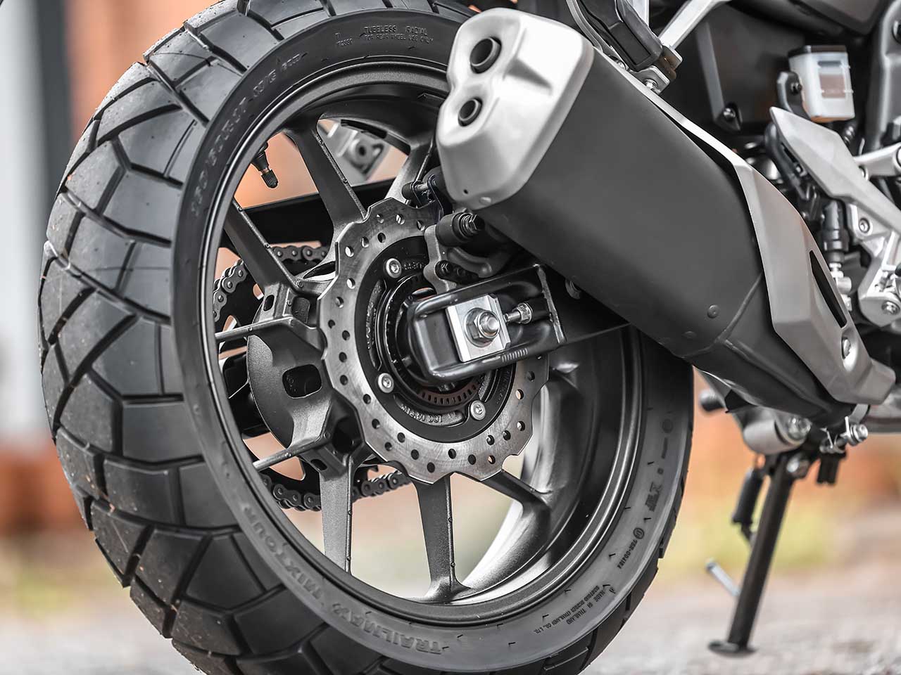 Honda�NX500 2027 - rodas