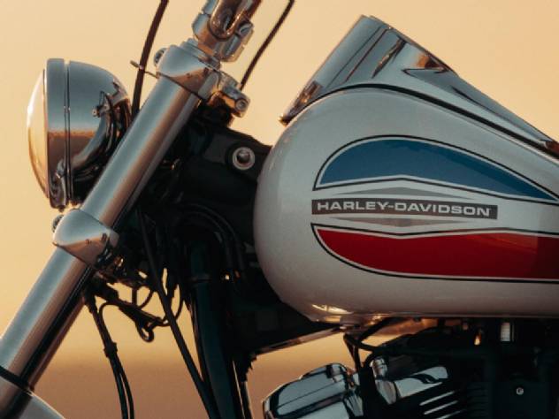 Harley-Davidson relan�a a Super Glide; edi��o marca os 250 anos dos EUA
