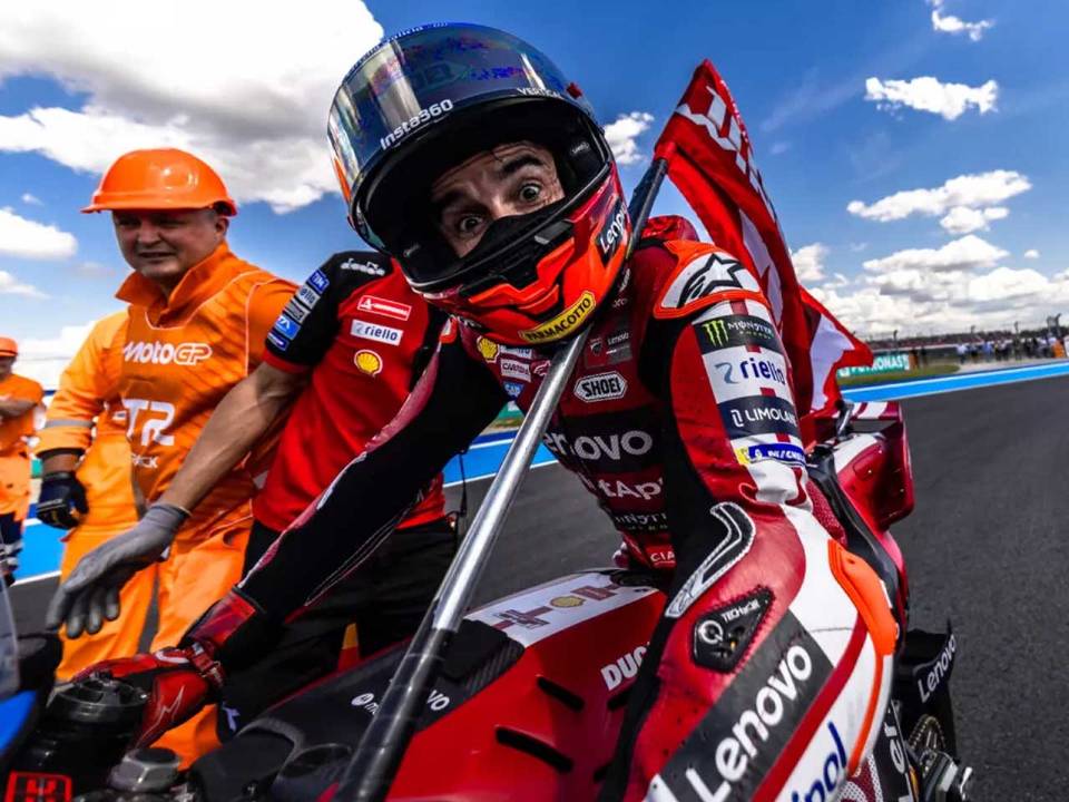 Ducati comemora 100� vit�ria com Marquez