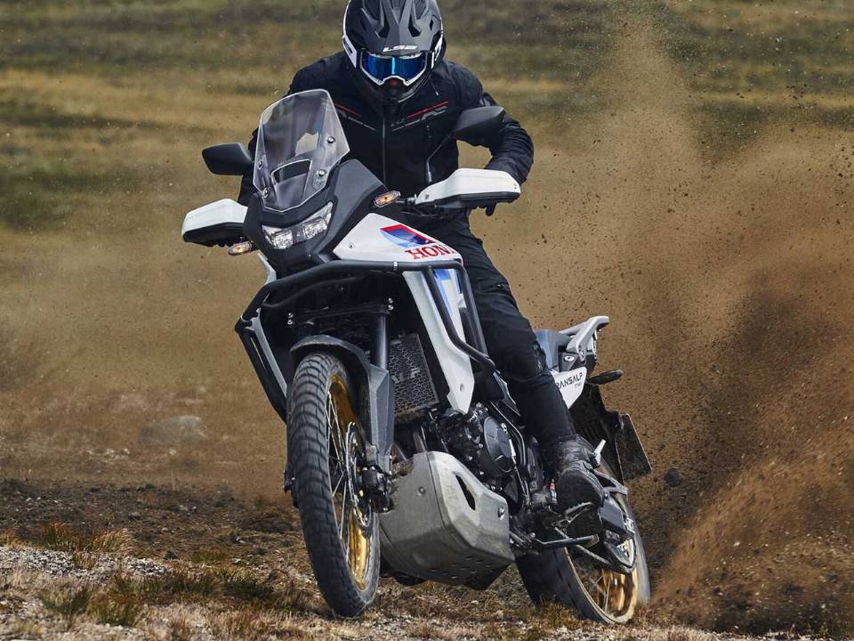 Honda Transalp 750 E-Clutch