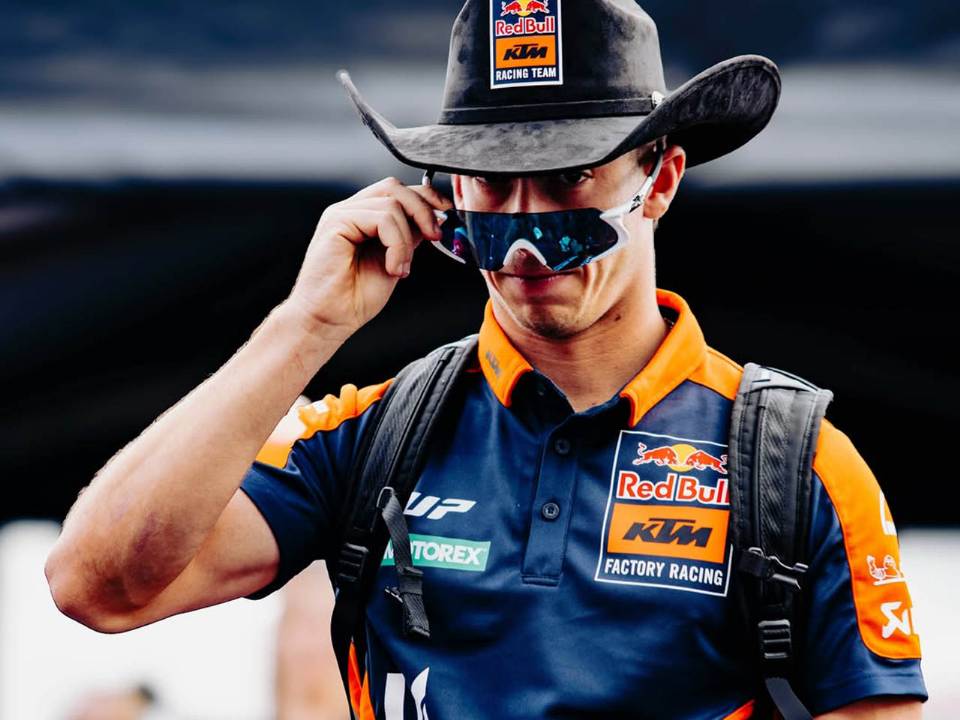 Pedro Acosta troca a KTM pela Ducati