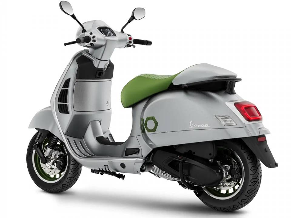 Vespa Edizione Ottantesimo
