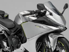 Honda revela a CBR400R FOUR E-Clutch com quatro cilindros e 58 cv