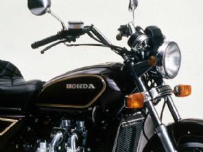 Honda Gold Wing: conhe�a a evolu��o da 'estradeira' que completa 50 anos