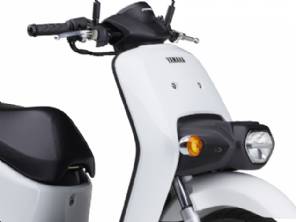 Yamaha lan�a ciclomotor el�trico com motor e bateria da Honda