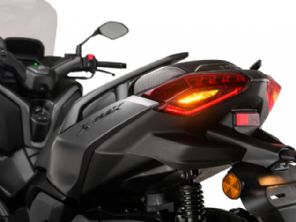 XMax 300