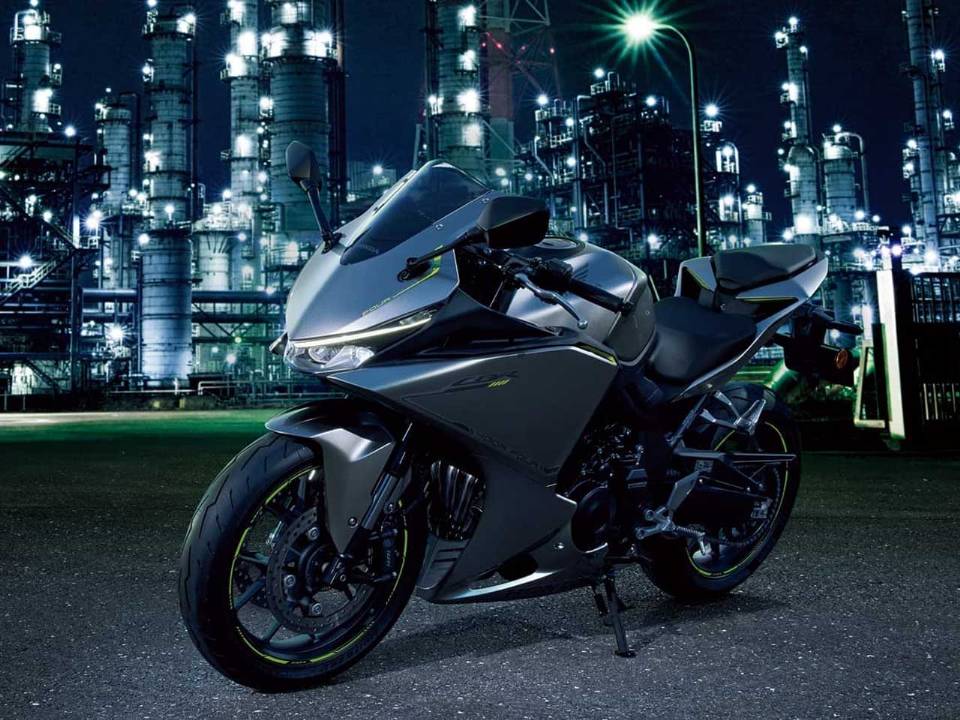 Honda CBR400R FOUR E-Clutch