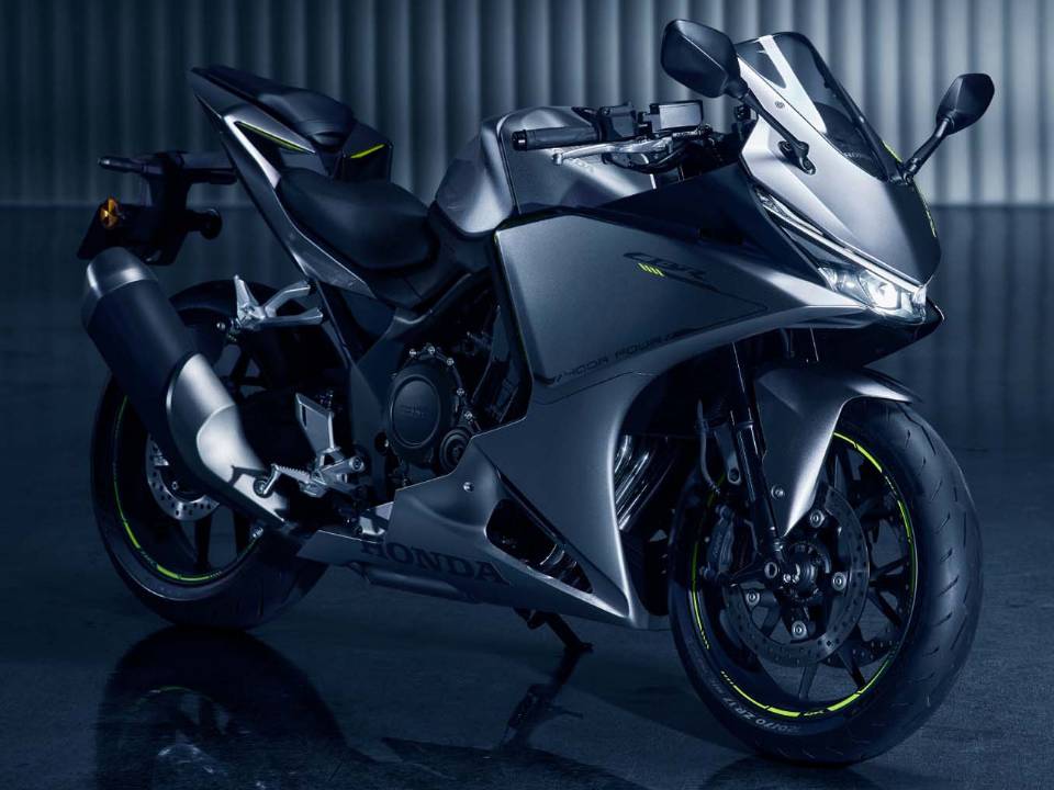 Honda CBR400R FOUR E-Clutch