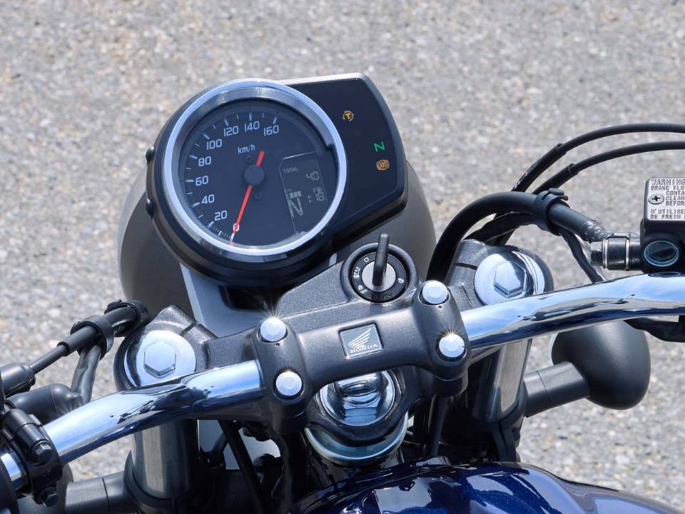 CB350 - detalhe do painel