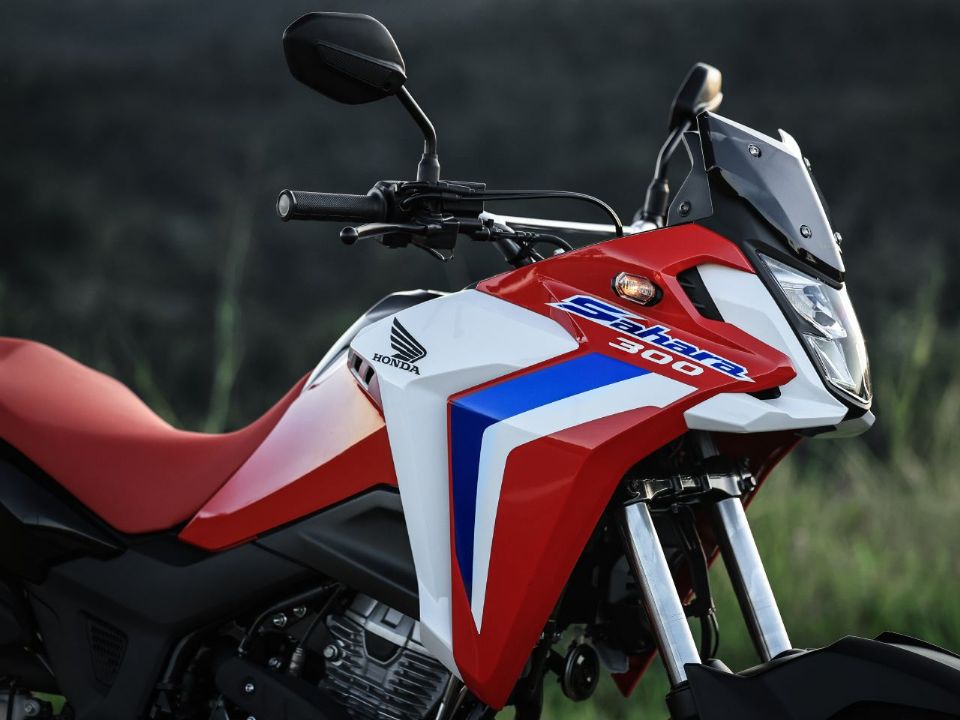 Honda�Sahara 300 2027 - frente