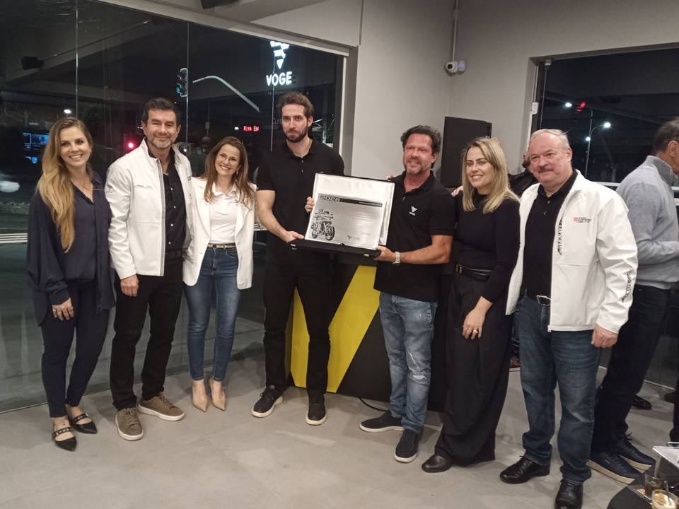 Voge Curitiba - Grupo Remotors - Rodrigo Moutinho Gerente - Geral Voge Brasil - Francisco Fonseca - Diretor Internacional de Novos Negócios