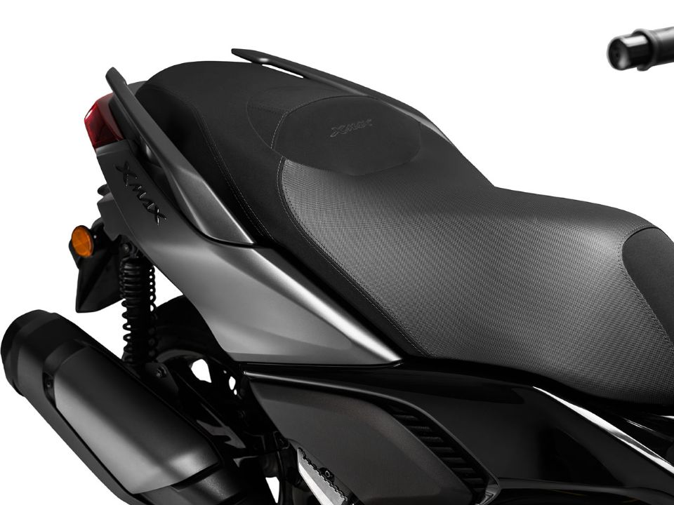 Yamaha�XMax 300 2027 - escapamentos