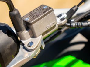 KLX 230