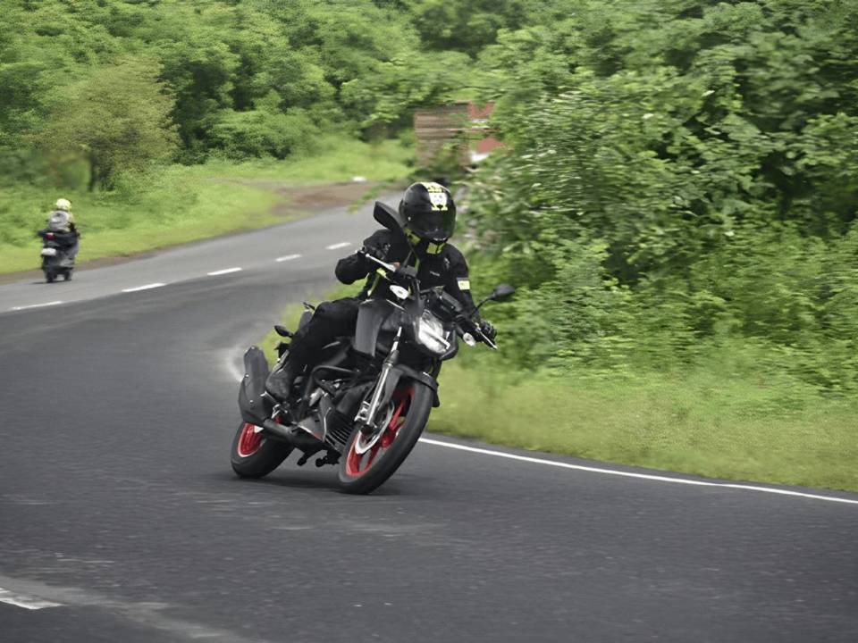 Apache RTR 160 4V