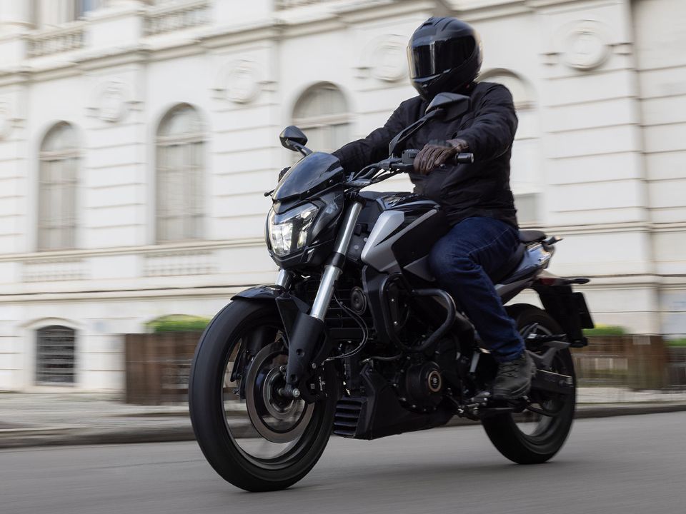 Bajaj�Dominar 250 2027 - 3/4 frente