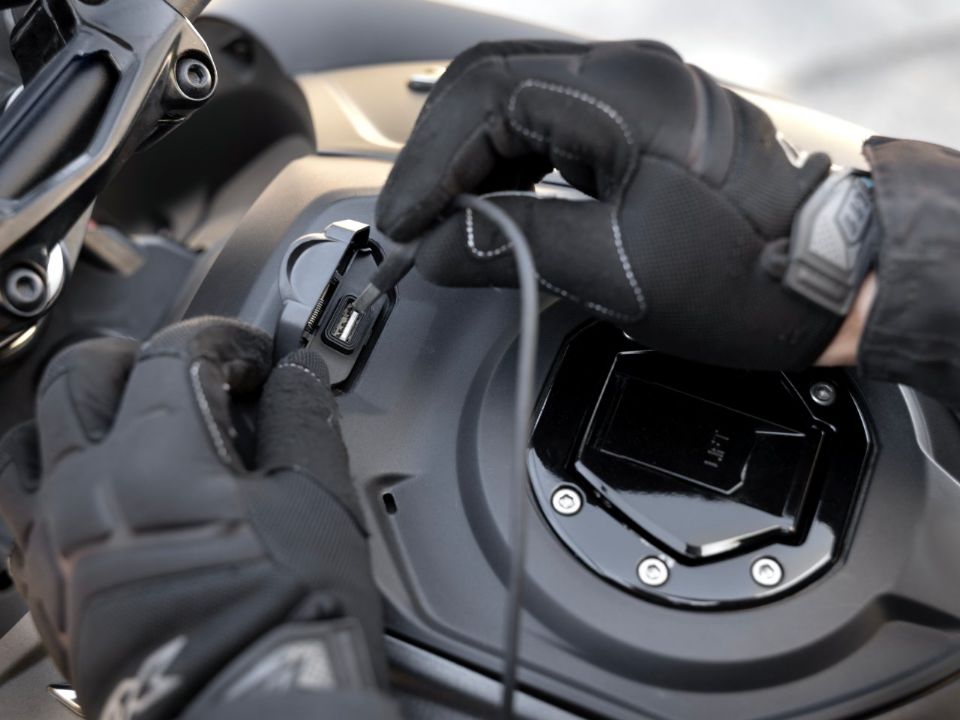 Bajaj Dominar 400 2027
