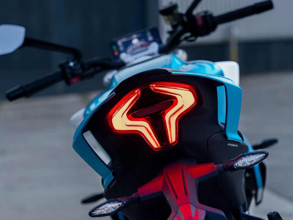 CFMOTO 450NK 2026