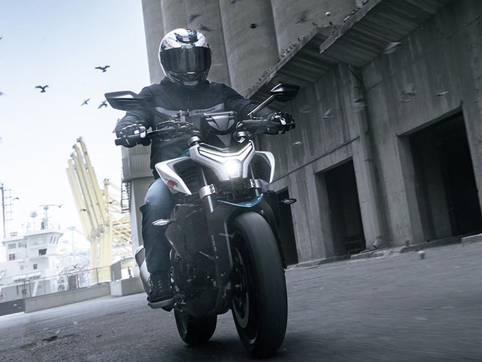 CFMOTO�450NK 2026 - frente
