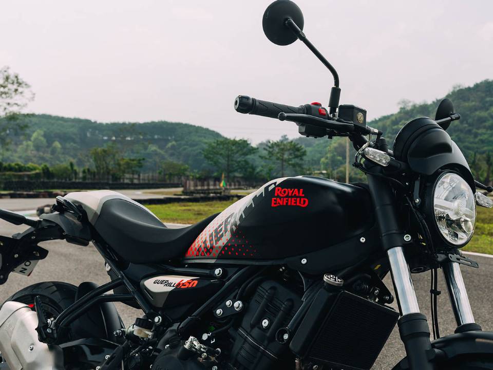 Royal Enfield Guerrilla 450 Apex