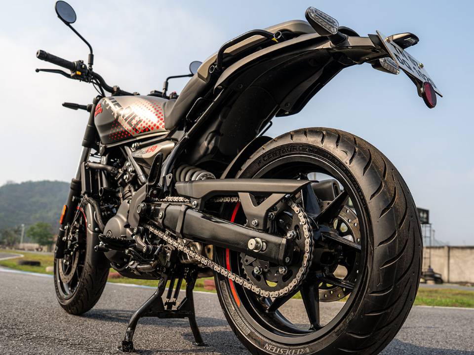 Royal Enfield Guerrilla 450 Apex